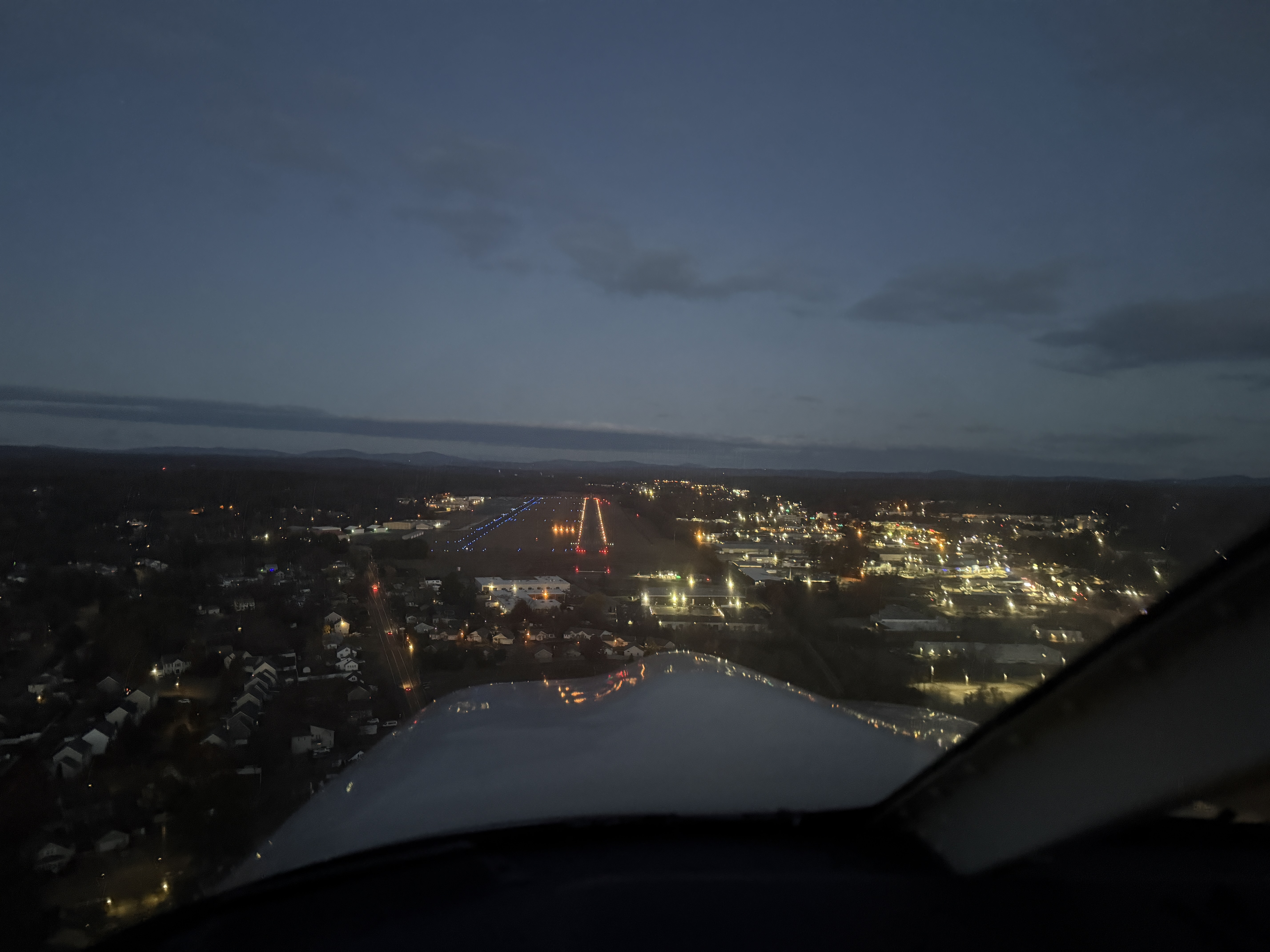 Piper Arrow (PA-28R-201) - Photo 1